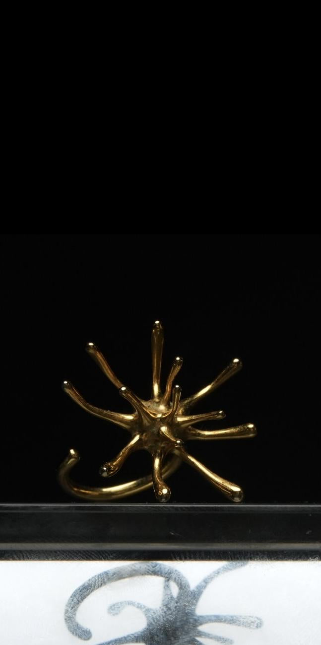 LOT 015
